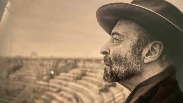 Muere congelado en la calle el fotógrafo suizo René Robert