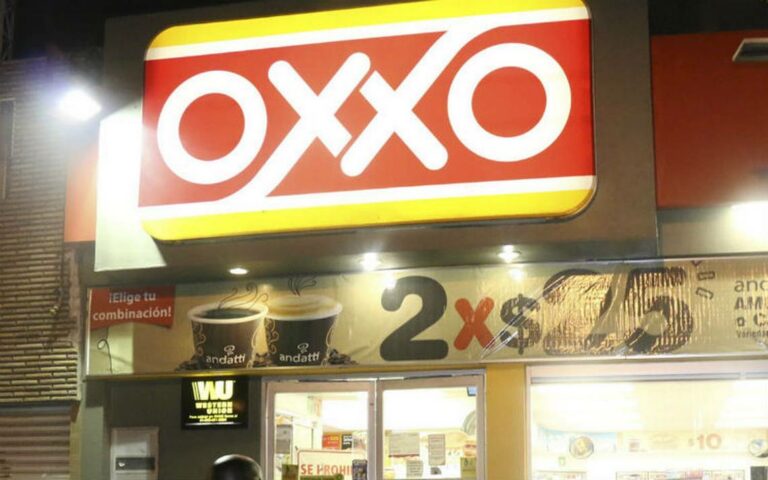 OXXO publica un video donde demuestra que paga más de luz que tú
