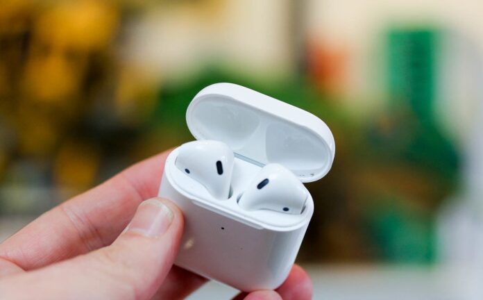 ¡Insólito! Le roban sus AirPods y descubre que están en África