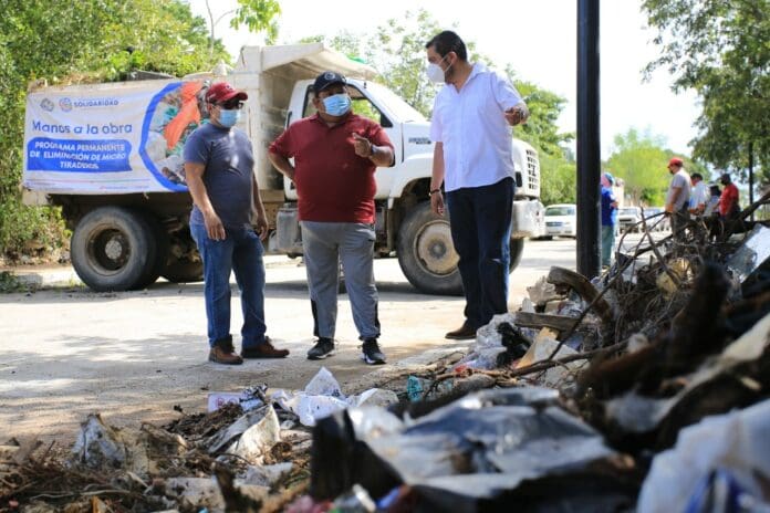 Gobierno municipal erradica micro tiraderos en colonia Bellavista, con programa Manos a la obra