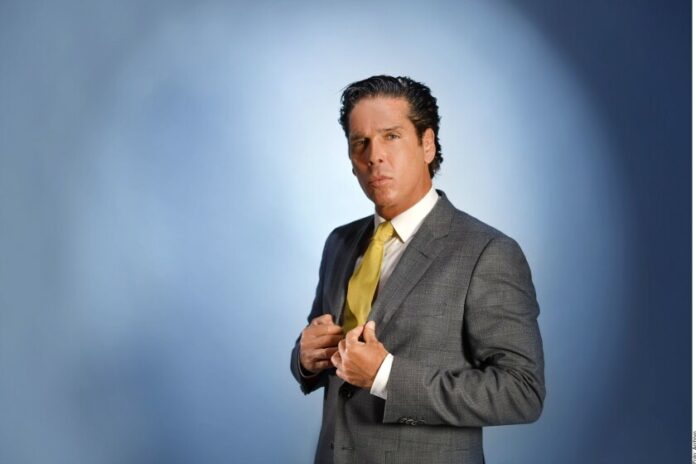 Roberto Palazuelos MC lo postula como candidato a gubernatura de Quintana Roo