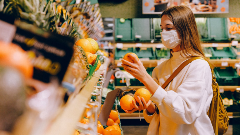 Cadenas de tiendas redujeron 30% sus inversiones en México en 2021: ANTAD