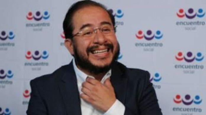 Hugo Eric Flores Cervantes, ex líder del PES y aliado del gobierno federal, ha visto crecer cinco veces su patrimonio en el sexenio. Foto: Redes sociales