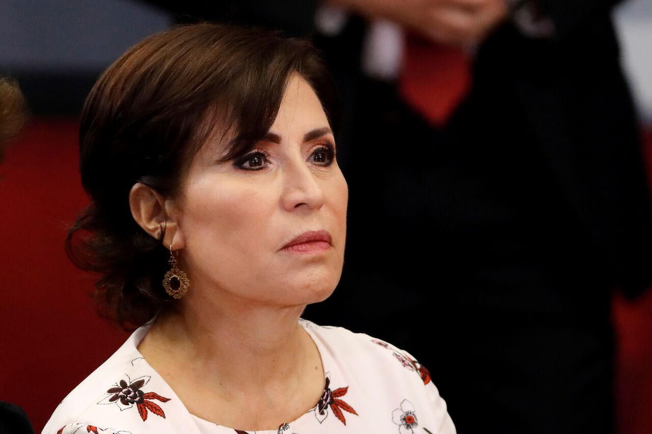 Rosario Robles da positivo a COVID; hija denuncia que en prisión no hacen pruebas diagnósticas