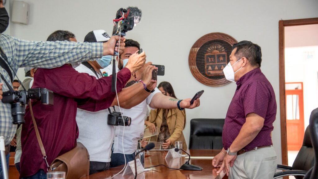 Tulum regulará ambulantaje para transformar imagen de la vía pública