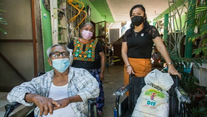 Continúa DIF Tulum con entrega de apoyos a las familias del municipio