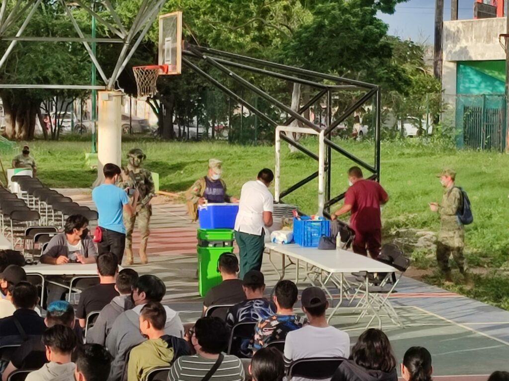 Poca afluencia en la jornada de vacunación de menores en Cancún