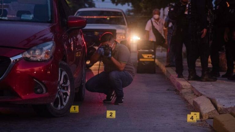 Ahora en Veracruz: Hallan 9 cuerpos junto a mensaje dirigido al secretario de Gobierno estatal