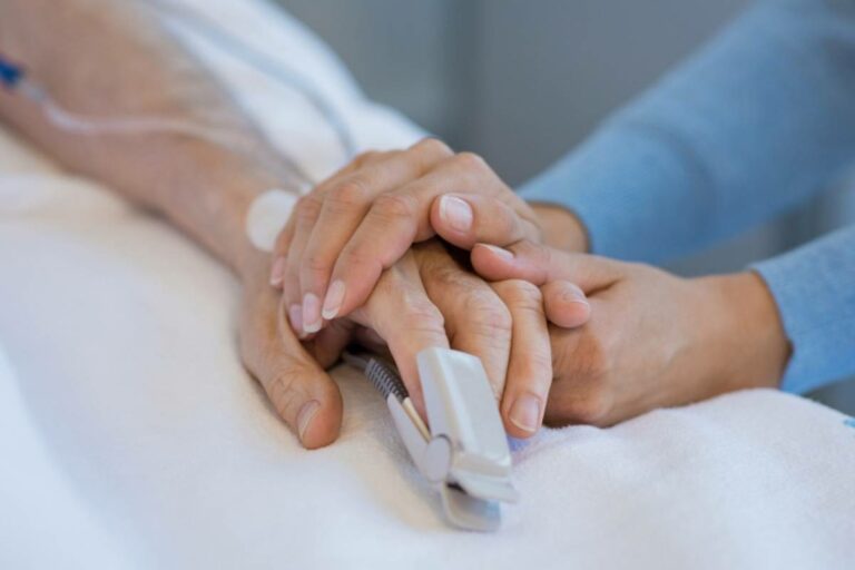 Diputados buscan legalizar la eutanasia en México