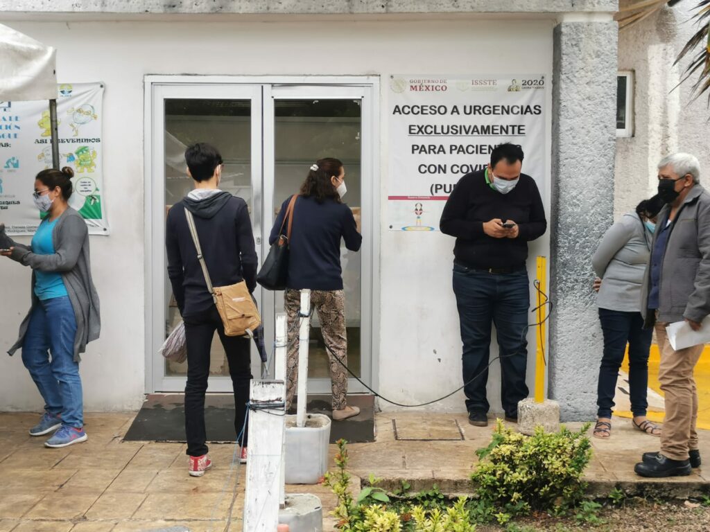 Denuncian saturación en el ISSSTE de Cancún por casos de COVID-19