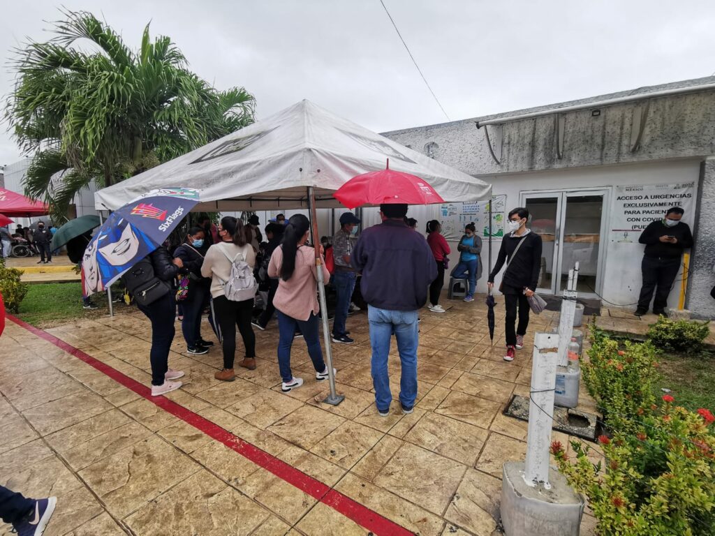 Denuncian saturación en el ISSSTE de Cancún por casos de COVID-19
