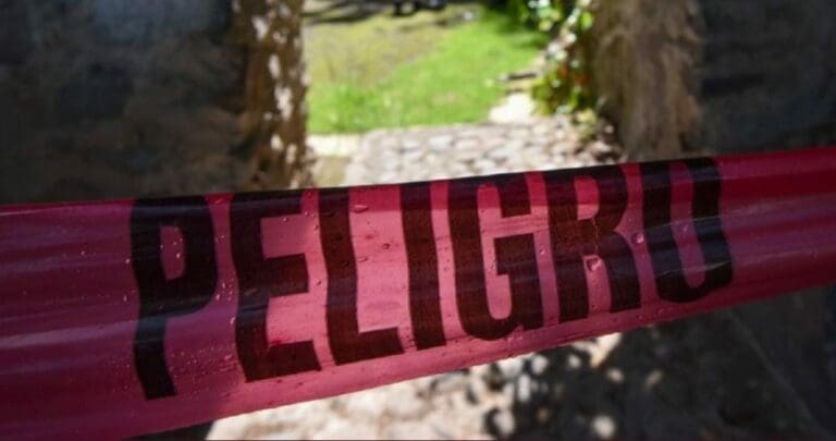 Reportan a un menor de 4 años con lesiones en la cabeza; aparentemente el padrastro ebrio le dio de batazos. Terrible historia. Foto: Sin Embargo