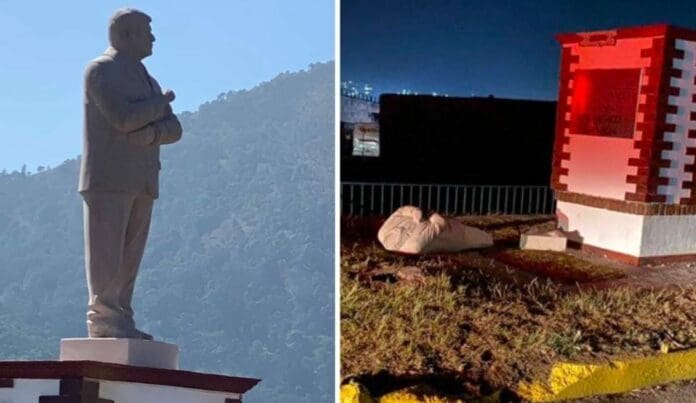 El 2022 empezó con una noticia que llamó mucho la atención: la estatua de AMLO recién inaugurada en el Edomex fue derribada. Foto: Redes sociales