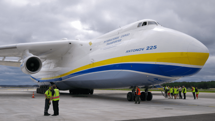 Zelenski confirma la destrucción del AN-225, el avión más grande del mundo