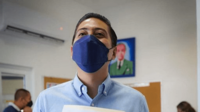 Va Daniel Méndez Santiago por el distrito IX de Quintana Roo