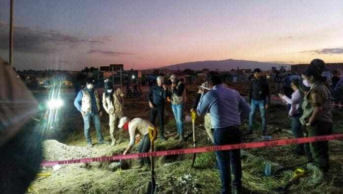 Apenas llevan unos días en Jalisco y las Buscadoras ya pusieron el ejemplo a las autoridades: encontraron restos humanos en un parque. Foto: Buscadoras de Sonora