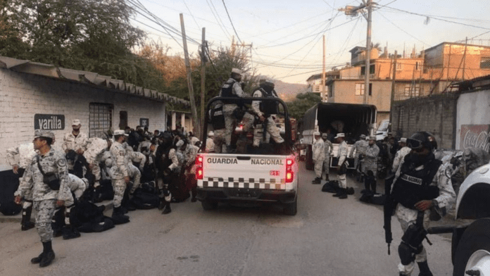 Retienen a ocho custodios en un penal de Guerrero por motín; también hay 17 policías lesionados