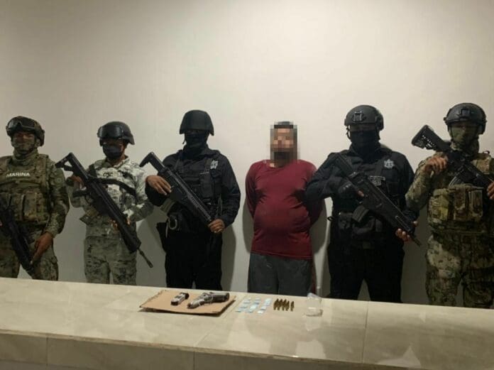 Cae presunto sicario relacionado con la doble ejecución en el exclusivo bar 'Art Beach Tulum'