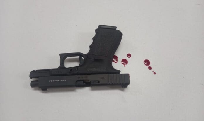 Niño de 12 años lleva arma a colegio en CDMX y se dispara a sí mismo