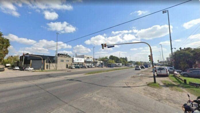 Menor de 15 años protagoniza un asalto, la detienen, no puede ser lleva a la justicia por la edad