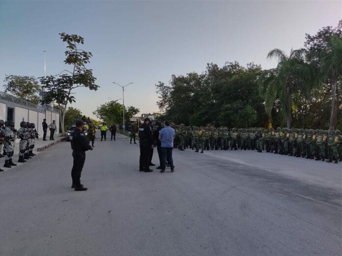 Más de 200 elementos de Sedena arriban a Playa del Carmen para reforzar operativos