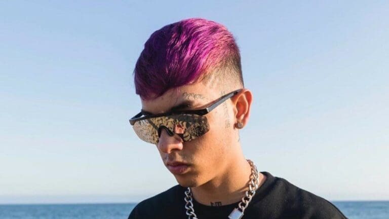 Natanael Cano confesó ser un amante de las armas y las redes estallan