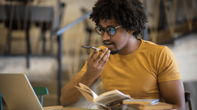 Universidad cancunense lanza cinco carreras en inglés