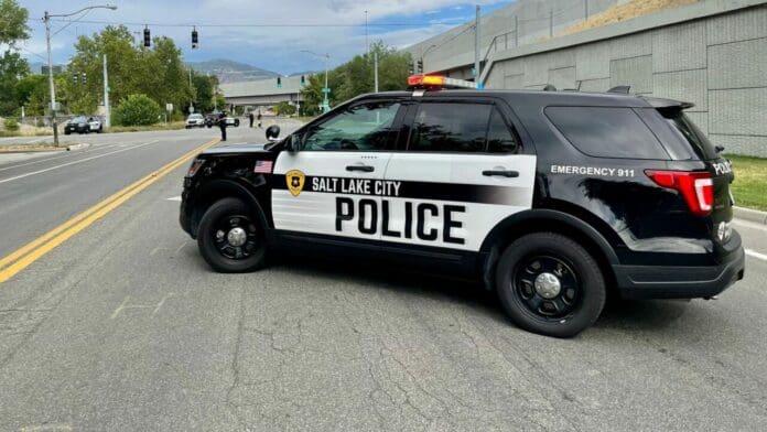 Indigente corta la garganta de la mujer que lo dejó entrar a su casa para bañarse