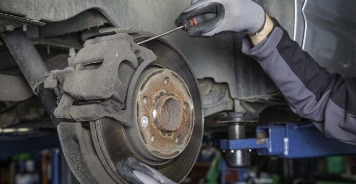 PROFECO alerta mal funcionamiento en los frenos de estos coches