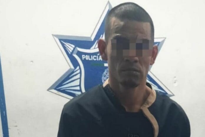 Huía con caja fuerte lo detienen por robo en Playa del Carmen