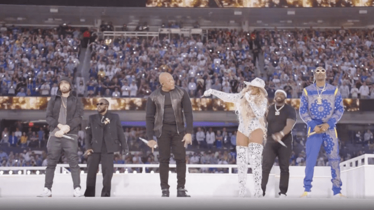 Fascinante espectáculo del medio tiempo en el Super Bowl; 50 Cent fue la sorpresa 
