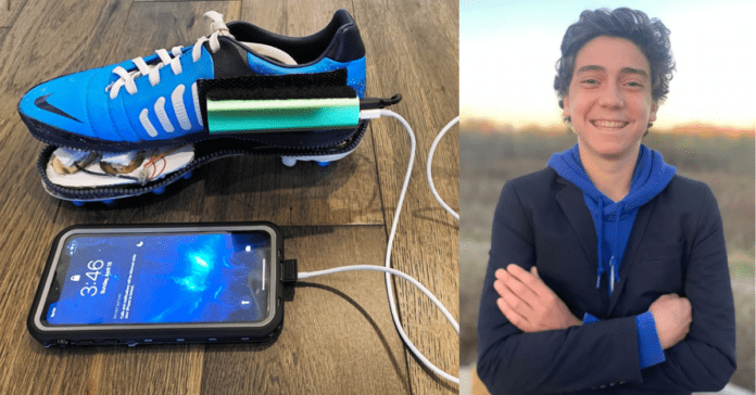 Un adolescente inventó un zapato que recolecta energía verde al caminar
