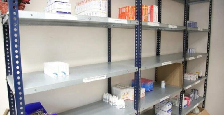 El Insabi no ha estado surtiendo gran parte de recetas en todo el país; son varias las medicinas que escasean, como la metformina
