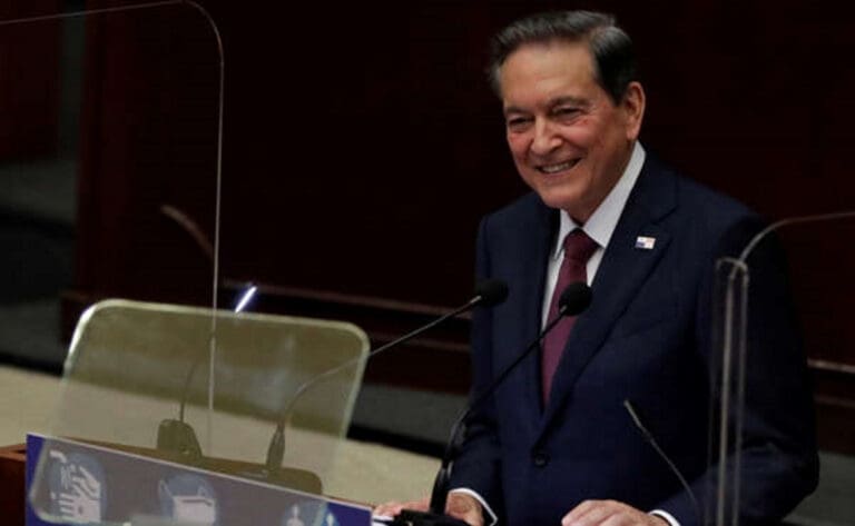 Presidente de Panamá: “La canciller de Panamá tiene todo mi respaldo”