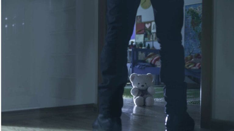 Dan 33 años de cárcel a abuelo que abusó de sus dos nietas en Sinaloa