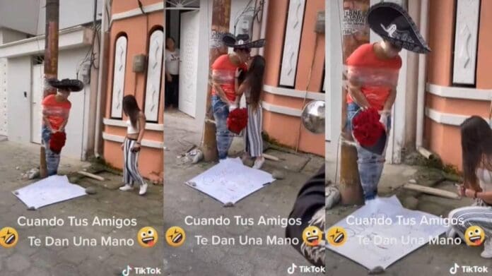 VIRAL atan a su amigo de un poste para que declare su amor con serenata