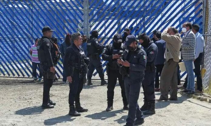 Una mujer quiso ingresar al penal de San Miguel en Puebla con una identificación falsa; por ello autoridades montaron un operativo. Foto: Agencia Enfoque