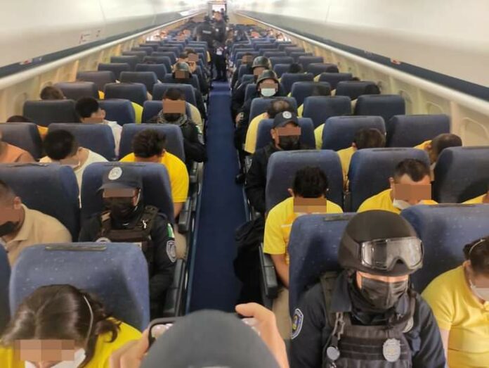 Trasladan de 120 presos de Quintana Roo a cárceles de otros estados