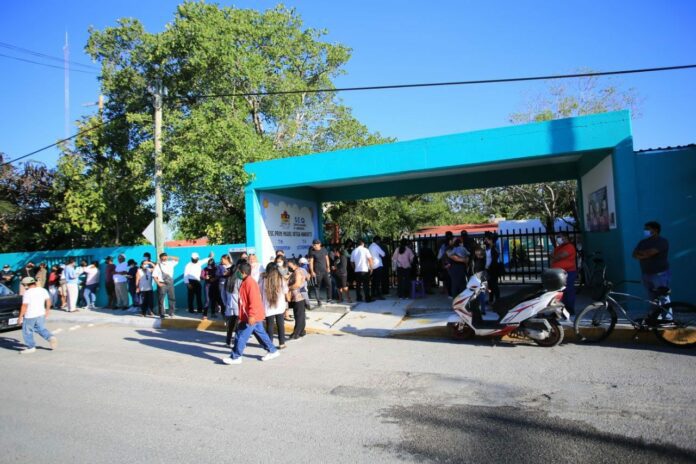 En calma y sin incidentes ha transcurrido la jornada electoral de este domingo en la alcaldía de Puerto Aventuras. Foto: Gobierno de Solidaridad