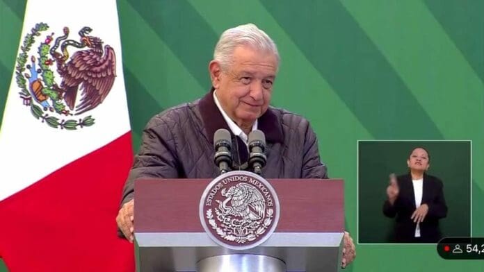 AMLO rechazó este día que nuestro país esté lleno de espías rusos, tal como declaró hace poco un general de Estados Unidos. Foto: Captura de video