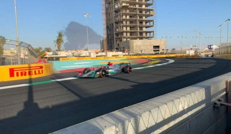 Video: Cae un misil en la ciudad donde se correrá la Fórmula 1 este fin