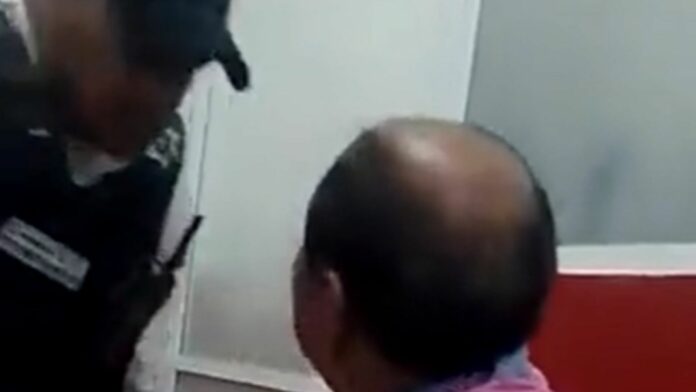 VIDEO: Policía en Edomex da una bofetada un hombre, este se la devuelve