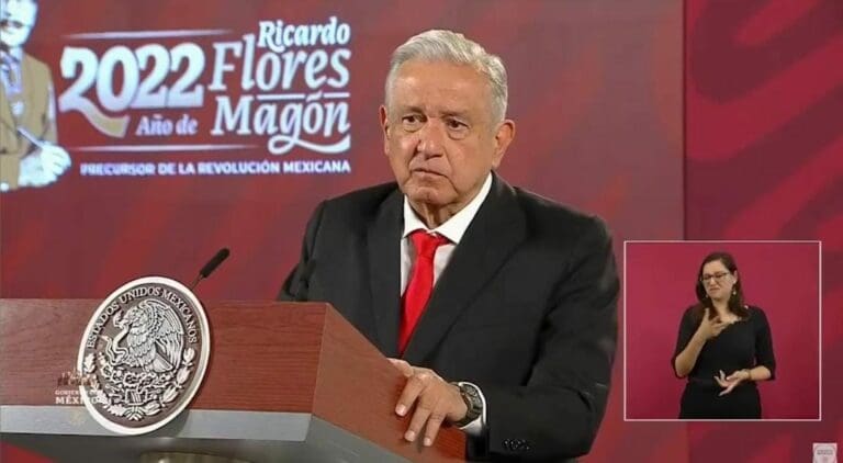 AMLO criticó por segunda vez a los famosos y activistas que se oponen al Tren Maya; dicen que lo hacen por dinero, por interés. Foto: Captura de video