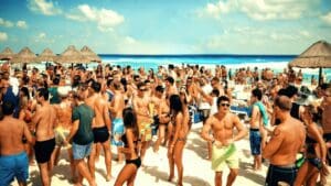 Crean campaña antidrogas para turistas en Quintana Roo