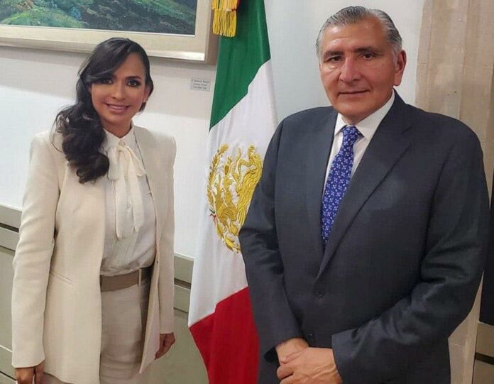 Laura Fernández se reúne con el secretario de Gobernación