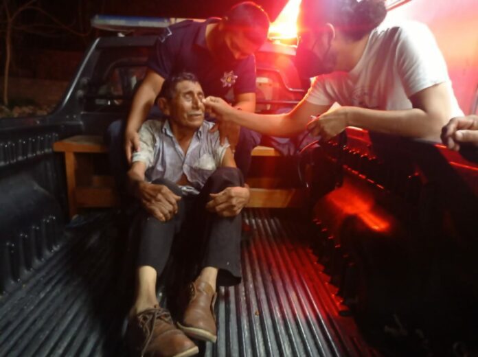 Rescatan a anciano de 87 años extraviado en la selva del ejido de Nuevo X-Can