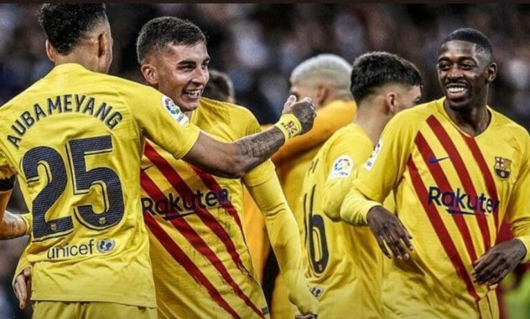 El Real Madrid sufrió una humillante derrota frente al Barcelona; pero no fue el único clásico en el futbol internacional este fin. Foto: Redes sociales