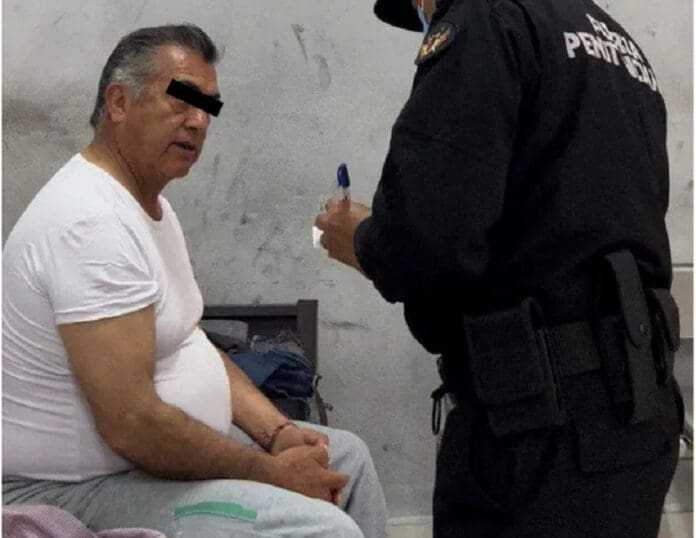 Se le brinda atención médica a 'El Bronco' el prisión por delicado estado de salud