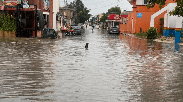 Playa del Carmen se prepara para la temporada de lluvias