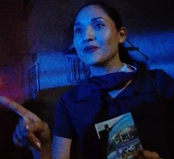 Acusan a empleada de Grupo Xcaret de atacar ebria a un vecino en Cancún